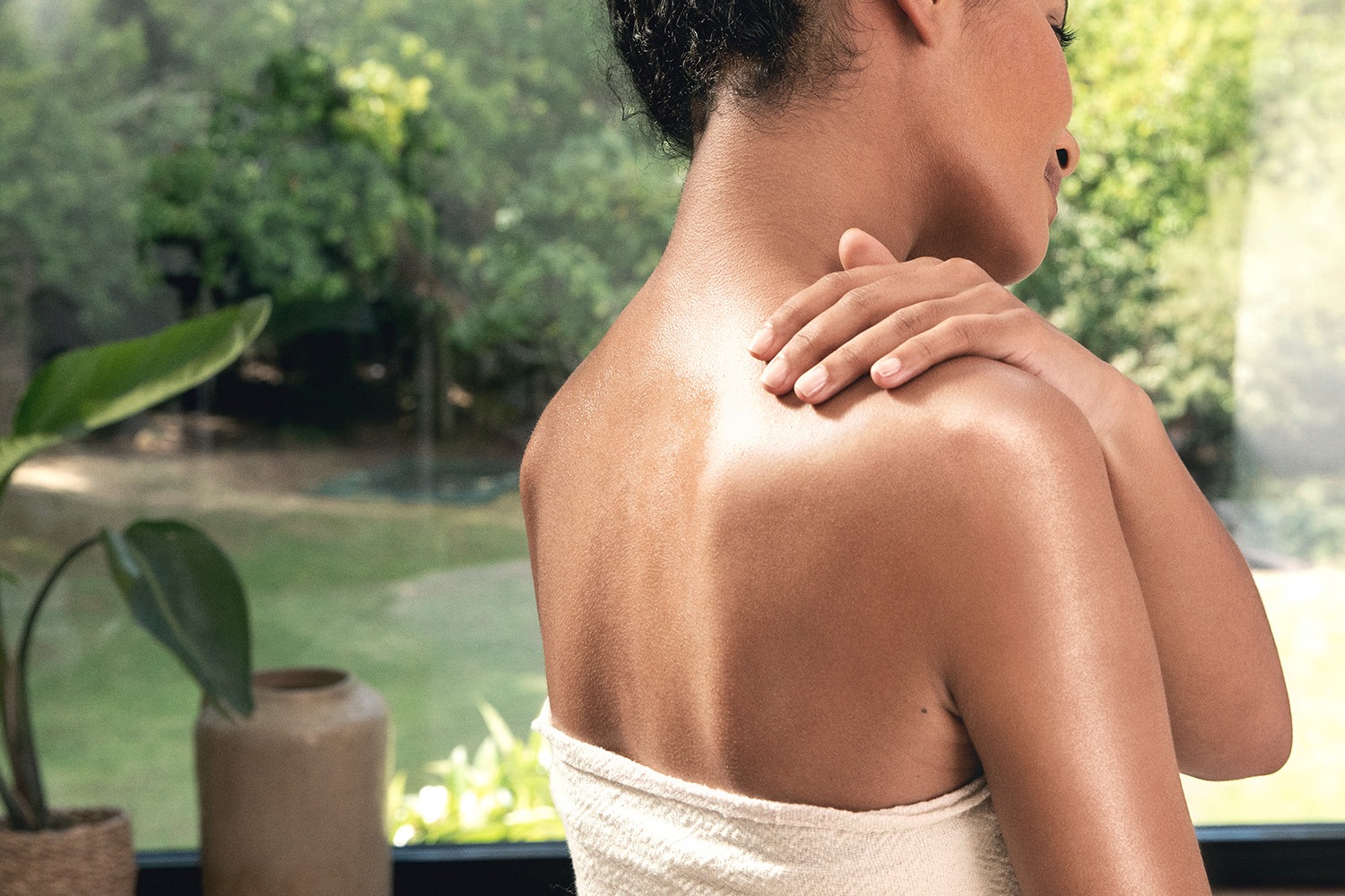 10 BODYOIL M73 LEILA BODYOEL BUL